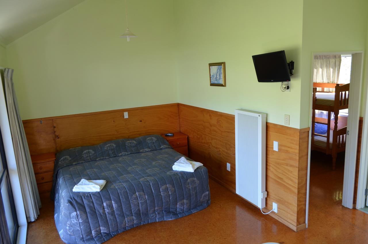 Bell Lodge Motel & Backpackers Hostel Tauranga Exterior foto